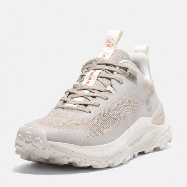 MOTION ACCESS LOW LACE UP SNEAKER