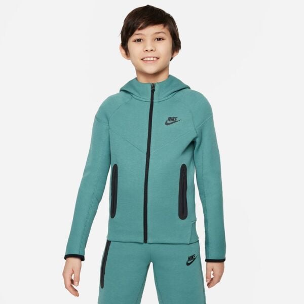 B NSW TECH FLC FZ