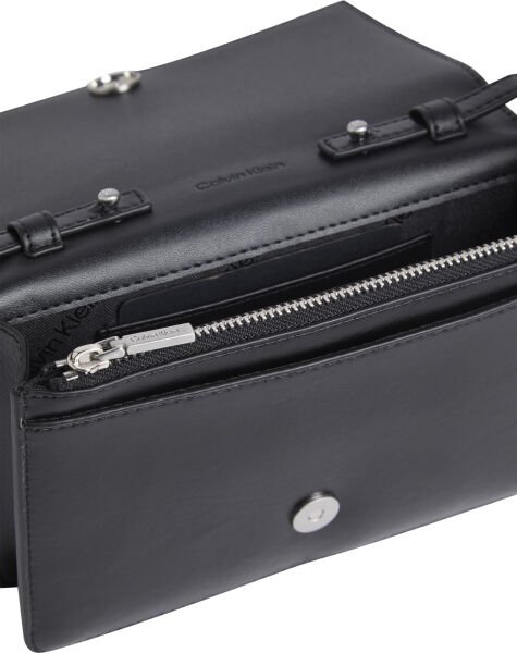 HARDWARE FLAP CROSSBODY