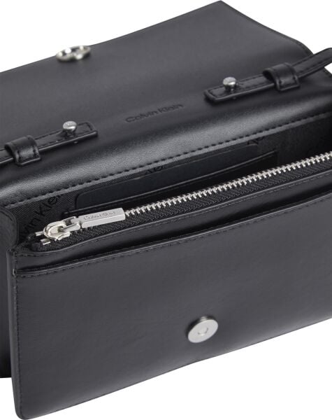 HARDWARE FLAP CROSSBODY