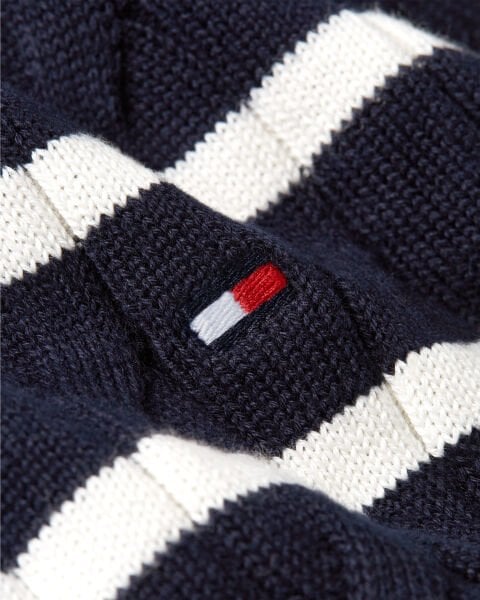 CLASSIC CABLE CREW NECK