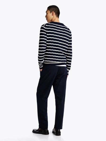 CLASSIC CABLE CREW NECK