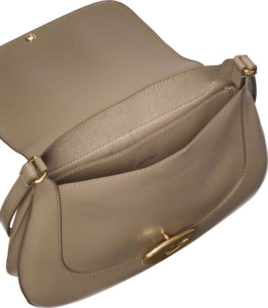 HARDWARE FLAP MEDIUM CROSSBODY