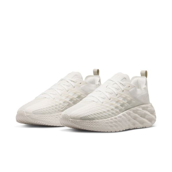 NIKE AVA EDGE