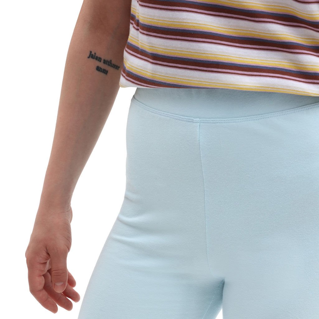 WM FLYING V LEGGING SHORT