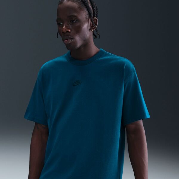 M NSW PREM ESSNTL SUST TEE