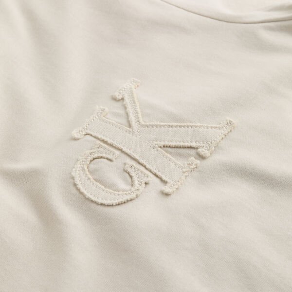 CK APPLIQUE TEE