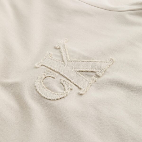 CK APPLIQUE TEE