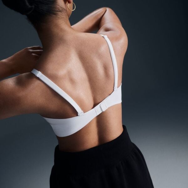 W NK ALATE MINIMALIST LS BRA