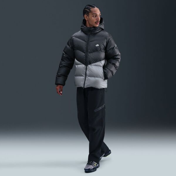 M NK WINDRUNNER STMNT DWN JKT