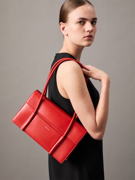 CK LINN SHOULDER BAG