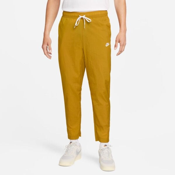 M NK CLUB WVN LTWT PANT