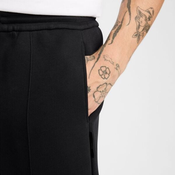 M NK TCH FLC TAILORED PANT RI