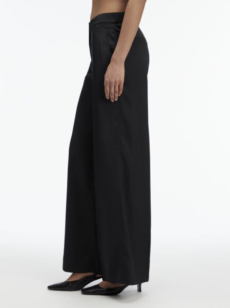 TECH SATIN STRAIGHT LEG PANT
