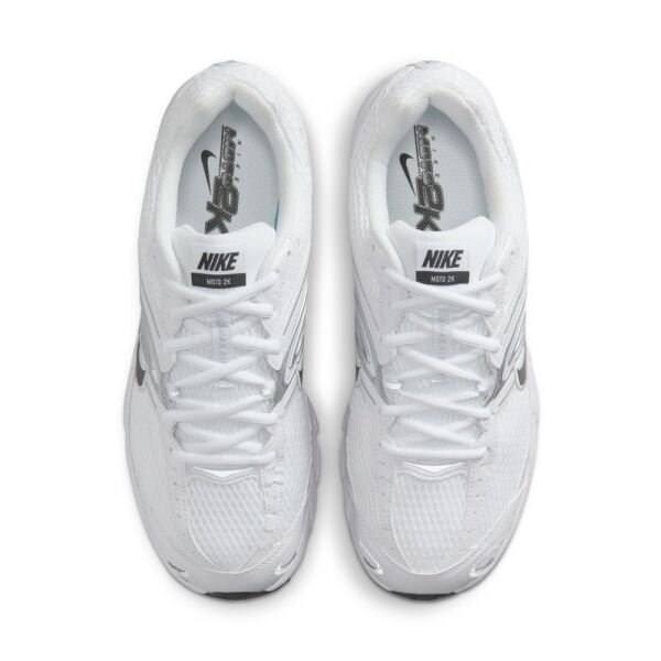 NIKE AIR MAX MOTO 2K
