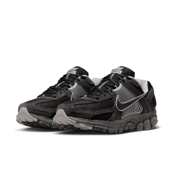 NIKE ZOOM VOMERO 5
