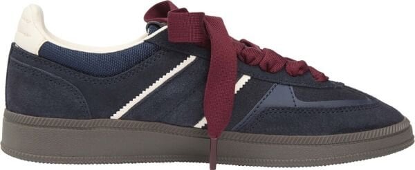 THE GREENWICH EDGE SUEDE