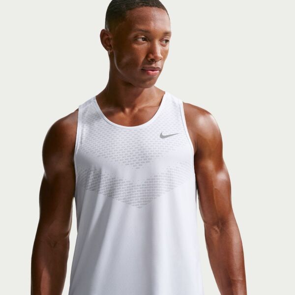 M NK DFADV STRIDE TANK