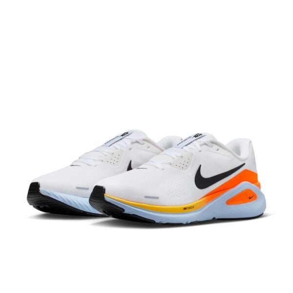 NIKE STRUCTURE 26