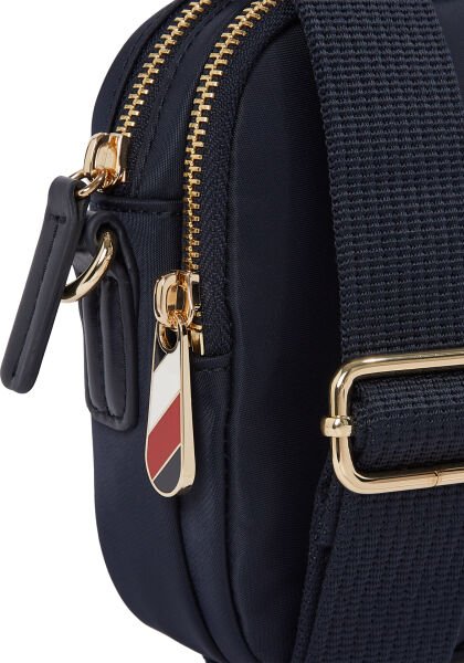 POPPY CAMERA BAG CORP