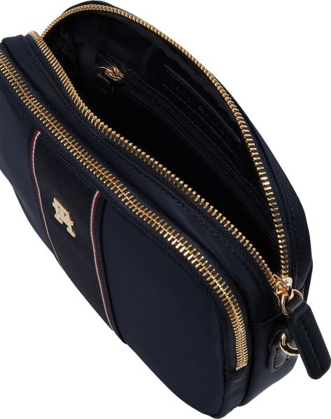 POPPY CAMERA BAG CORP