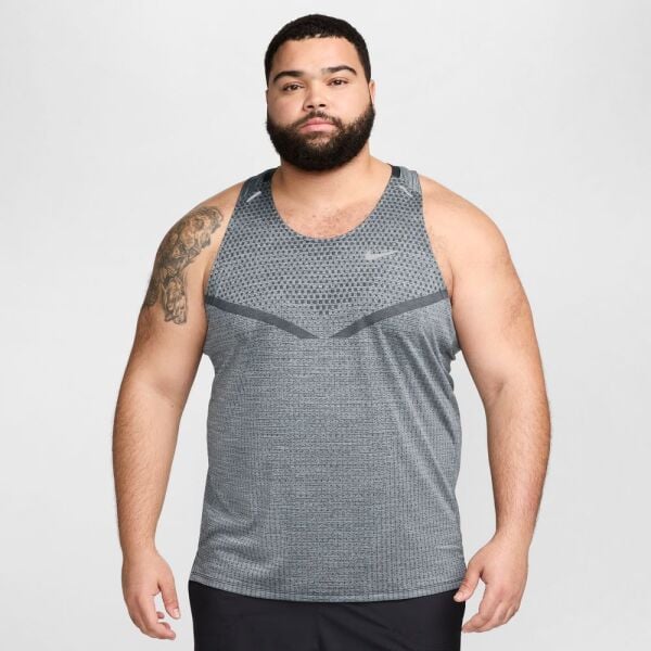 M NK DFADV TECHKNIT ULTRA TANK