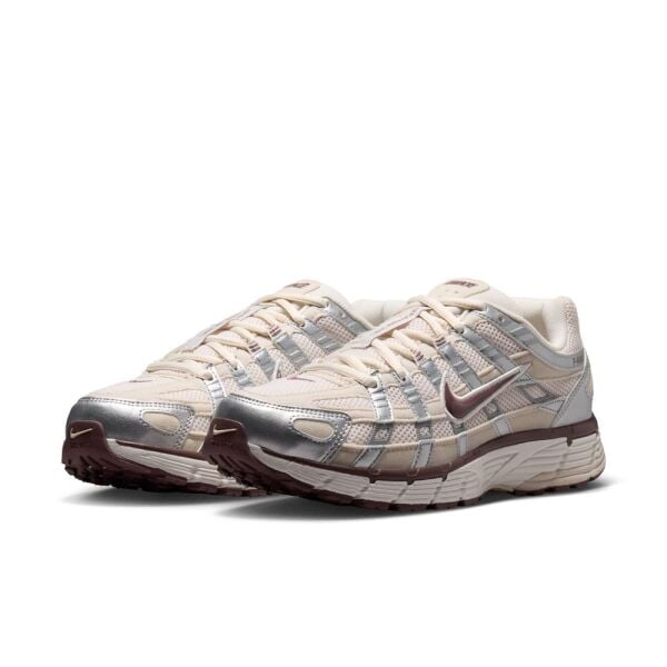W NIKE P-6000