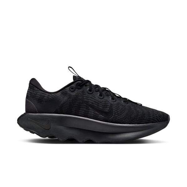 NIKE MOTIVA