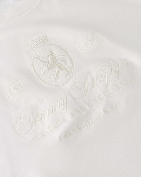 VARSITY CREST RLX SS TEE