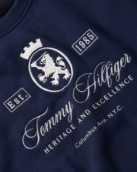 VARSITY CREST FLEECE SWTSHRT