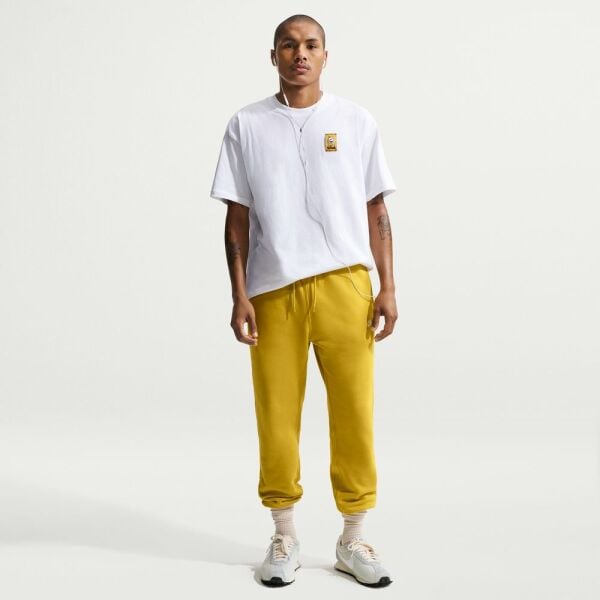 U NSW TEE LSE CAFE SWOOSH VAN