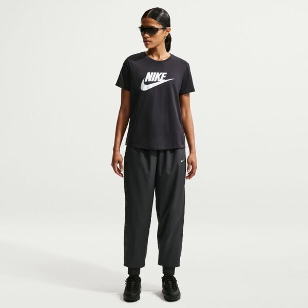 W NSW TEE ESSNTL ICN FTRA