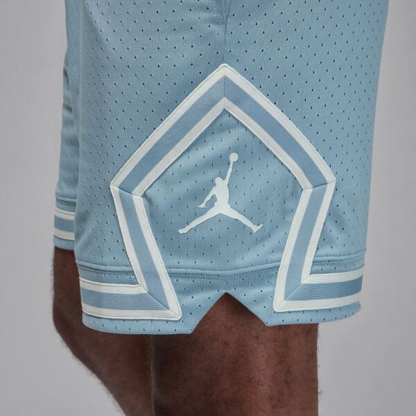 M J DF SPRT DMND SHORT