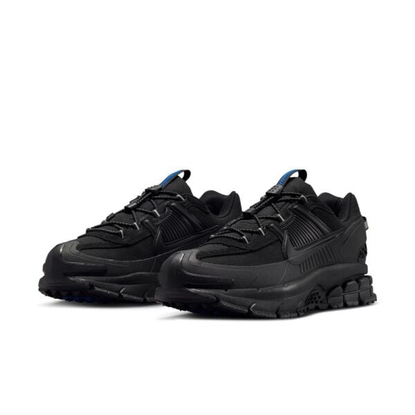 NIKE ZOOM VOMERO ROAM
