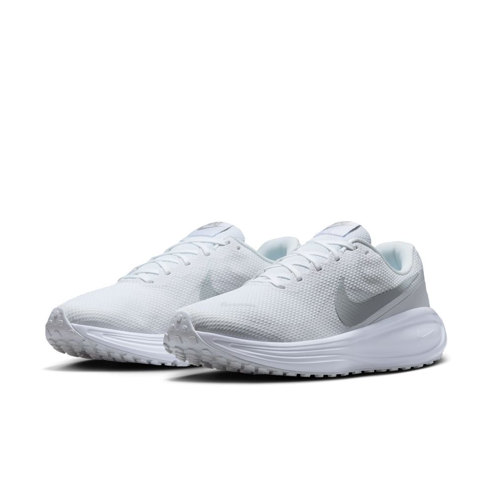 NIKE REVOLUTION 8
