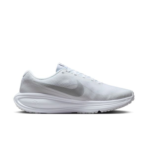 NIKE REVOLUTION 8