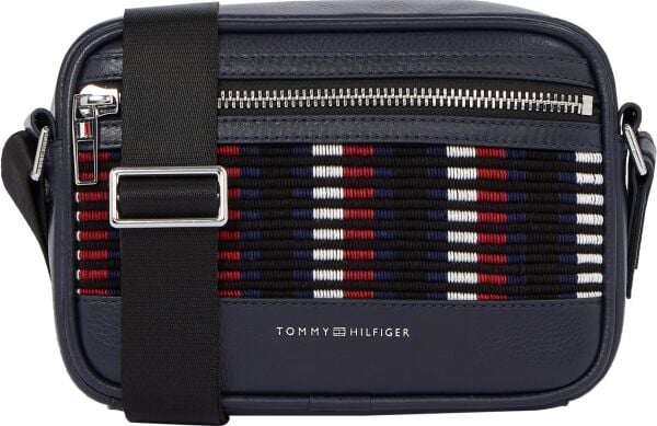 TH CORP LEATHER CAMERA BAG