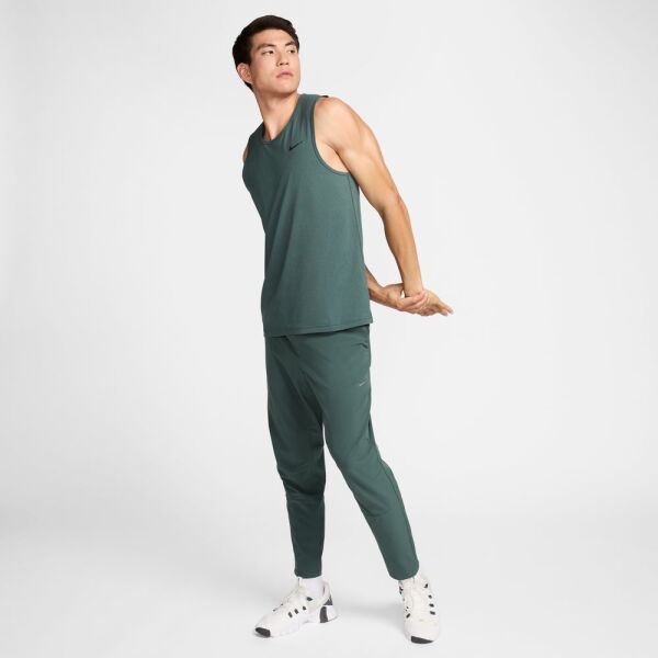 M NK DF  HYVERSE TANK