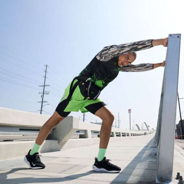 NIKE REACTX INFINITY RUN 4