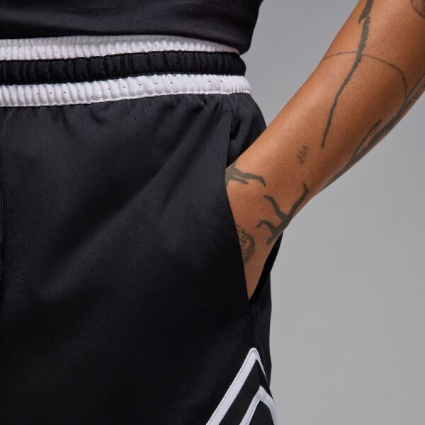 M J DF SPRT DMND SHORT