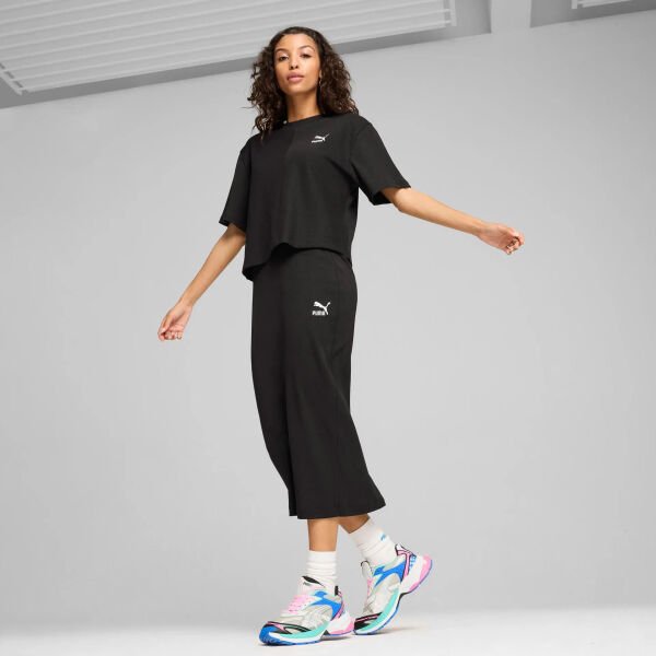 CLASSICS Ribbed Relaxed Tee