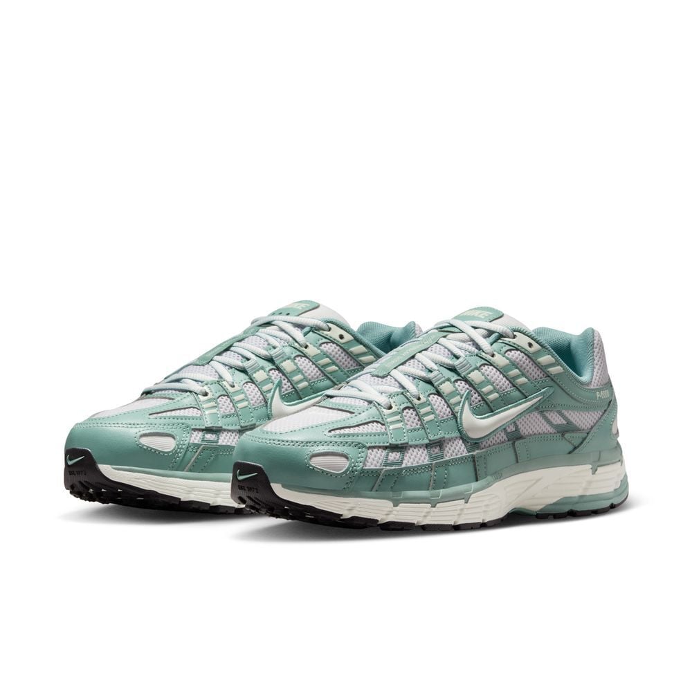 W NIKE P-6000