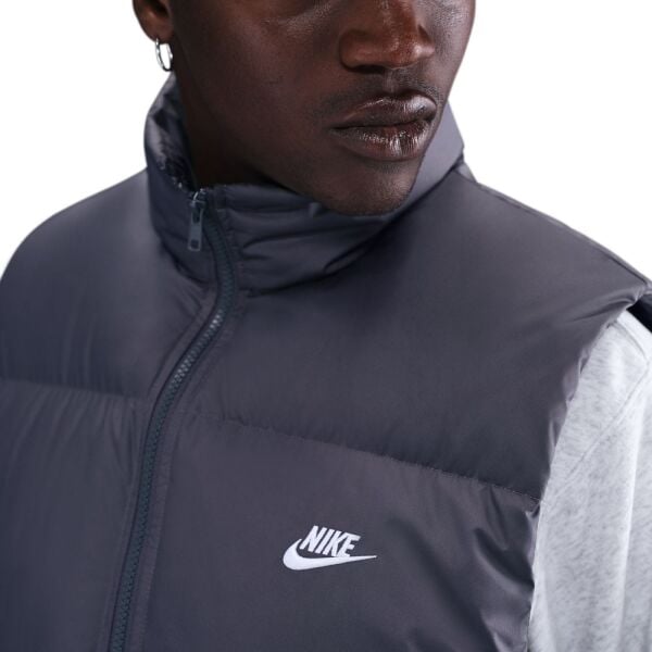 M NK TF CLUB PUFFER VEST 650