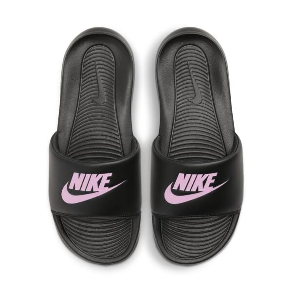 W NIKE VICTORI ONE SLIDE