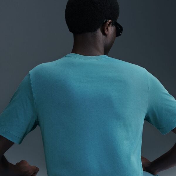 M NSW TEE 12MO FUTURA SP25