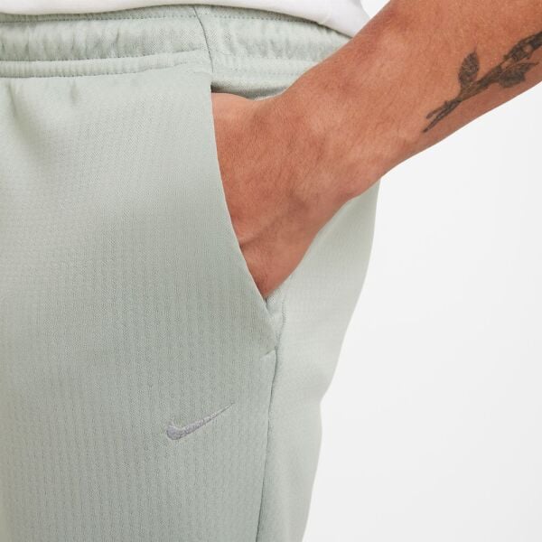 M NK TF RPL THRMA SPHR WNT JGR