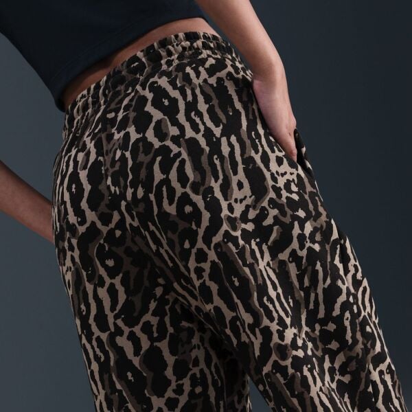 W NSW PHNX FLC HR OS AOP PNT