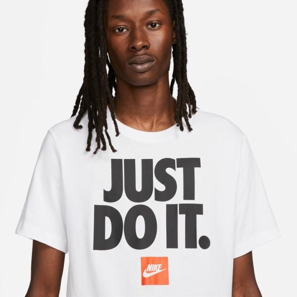 M NSW TEE FRAN JDI VERBIAGE