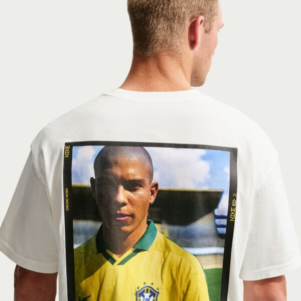 RN M NSW TEE LSE GFB PHOTO