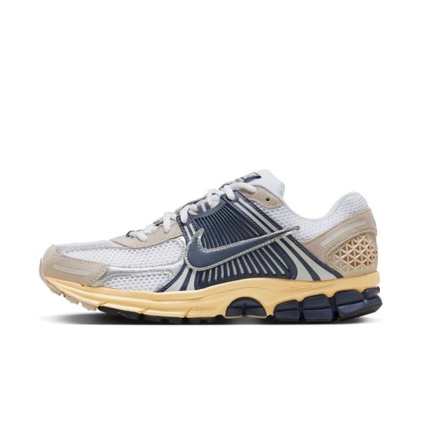 NIKE ZOOM VOMERO 5